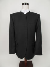 Load image into Gallery viewer, Hook &amp; Eye Suit - 50% Poly / 50% Wool Blend - Plain Charcoal - 60093-4WHWPCV
