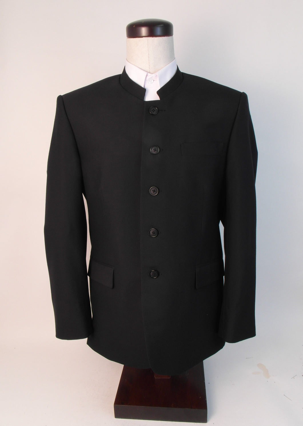 5 Button Suit - 55% Poly / 45% Wool Blend - Plain Black - Medium weight - PWF933-4CV